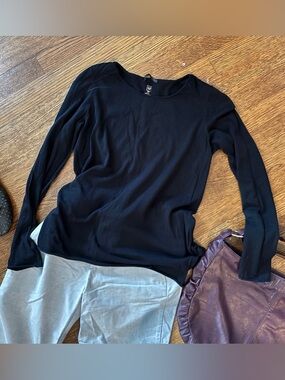 Vintage GAP 100% cotton VGUC black lightweight scoop neck sweater, size S, slim